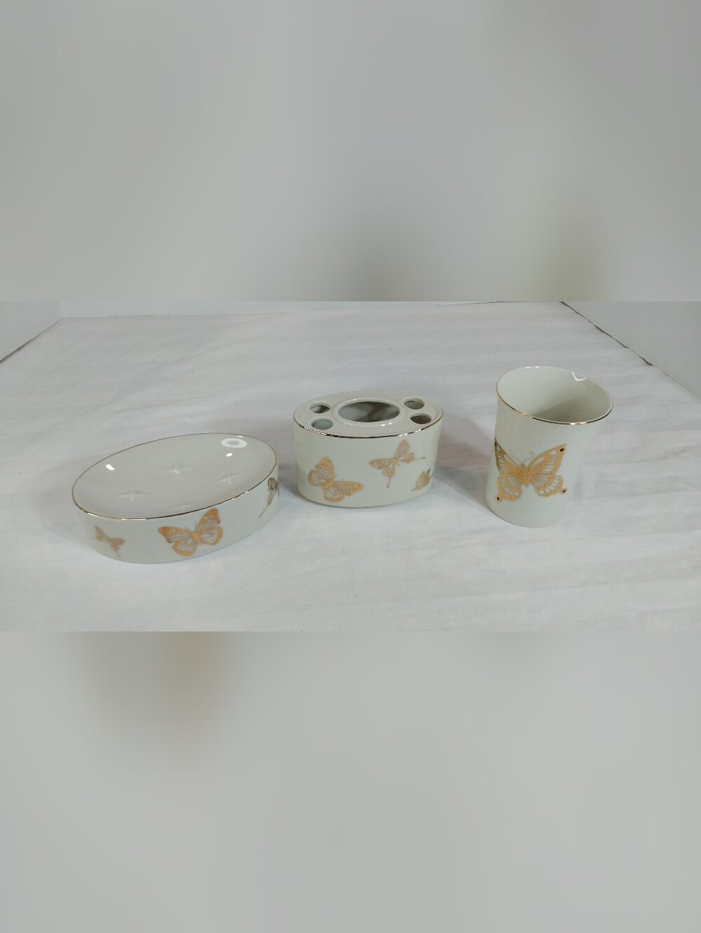 Andre Richard 3 pc set Gold Butterflies Tumbler Soap Dish Toothbrush Holder
